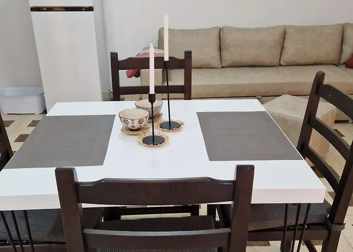 公寓 Tinka In Sarandë